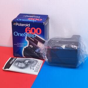 New Unused Polaroid 600 One Step Instant Film Camera Point Shoot Automatic Flash